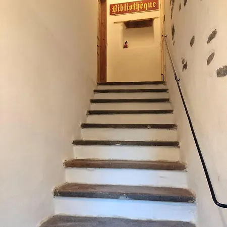 Dans L'ancienne Mairie Saint-Laurent-le-Minier